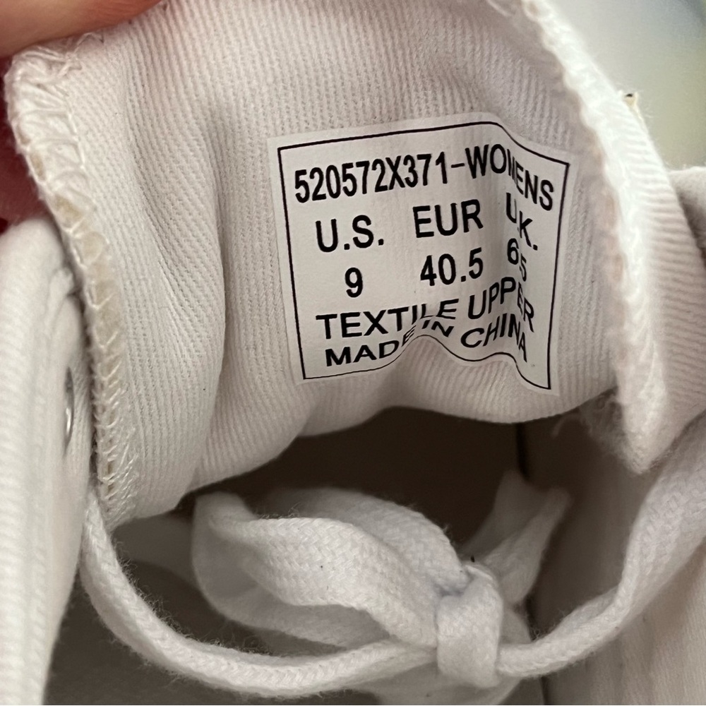 LEVI’S Modern Lo Dream Factory Sneakers in White Multicolor - Picture 11 of 13
